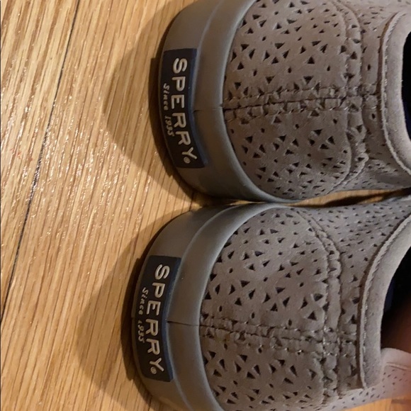 Sperry Memory Foam Gray Cut Out Slip On Shoe - Picture 4 of 6